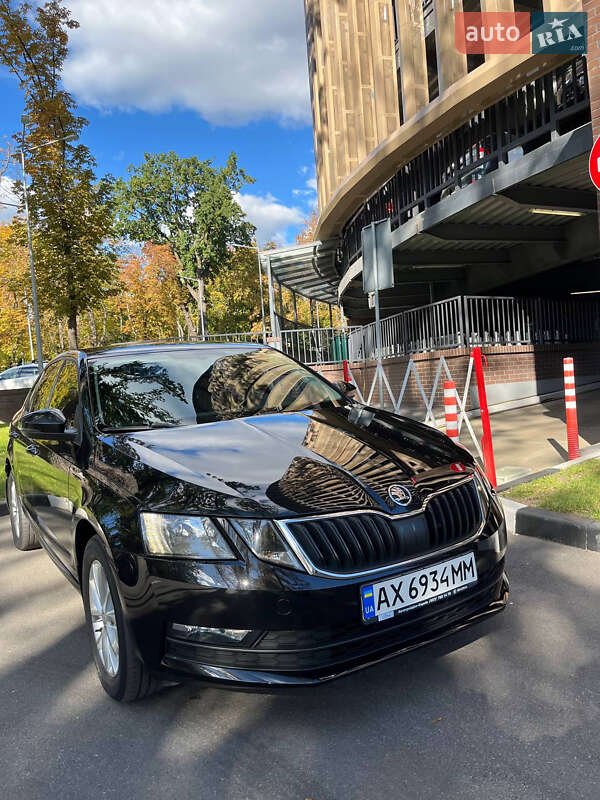 Лифтбек Skoda Octavia 2017 в Харькове фото 3 Лифтбек Skoda Octavia 2017 в Харькове