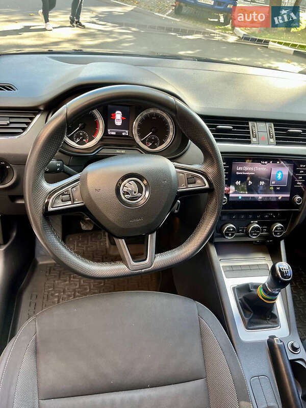 Лифтбек Skoda Octavia 2017 в Харькове фото 5 Лифтбек Skoda Octavia 2017 в Харькове