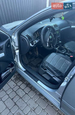 Универсал Skoda Octavia 2011 в 