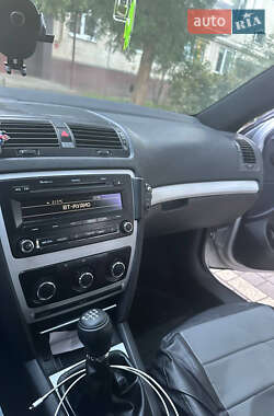 Универсал Skoda Octavia 2011 в 