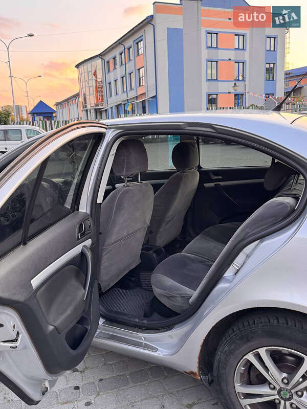 Лифтбек Skoda Octavia 2007 в Ивано-Франковске