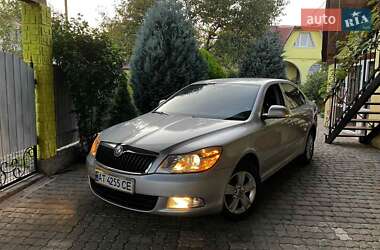 Лифтбек Skoda Octavia 2010 в 
