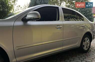 Лифтбек Skoda Octavia 2010 в 