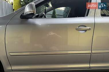 Лифтбек Skoda Octavia 2010 в 