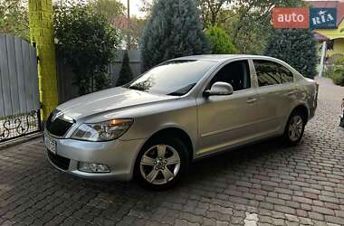Лифтбек Skoda Octavia 2010 в 