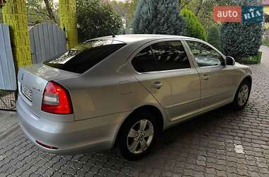 Лифтбек Skoda Octavia 2010 в 