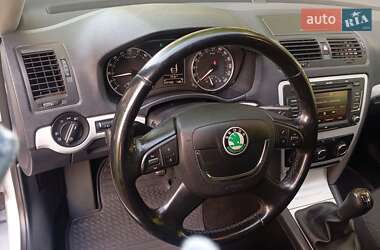 Лифтбек Skoda Octavia 2010 в 