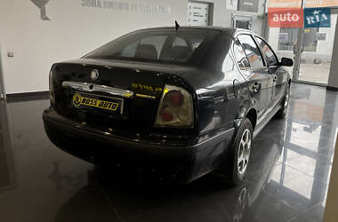 Лифтбек Skoda Octavia 2004 в 