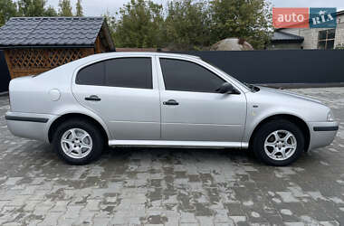 Лифтбек Skoda Octavia 2001 в 