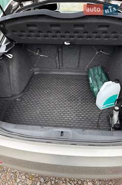 Лифтбек Skoda Octavia 2012 в 