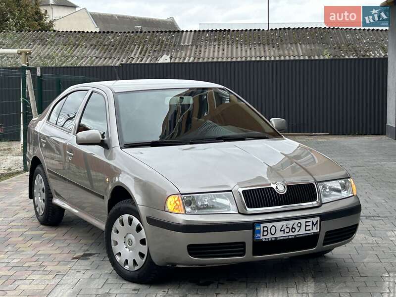 Лифтбек Skoda Octavia 2008 в 