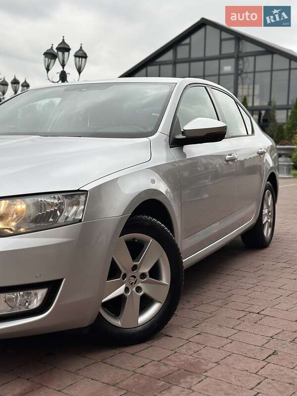 Лифтбек Skoda Octavia 2017 в Стрые