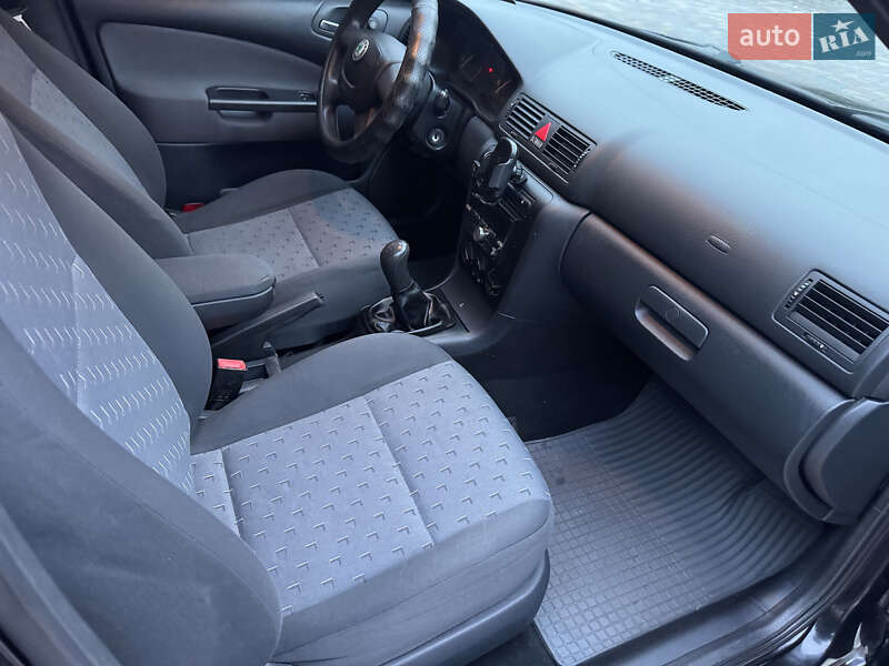 Лифтбек Skoda Octavia 2009 в Тернополе
