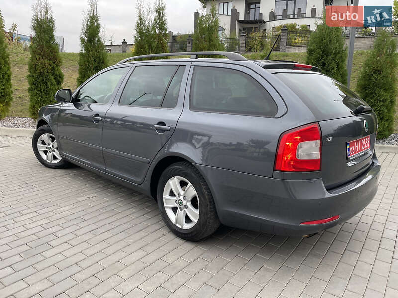 Універсал Skoda Octavia 2012 в Рівному