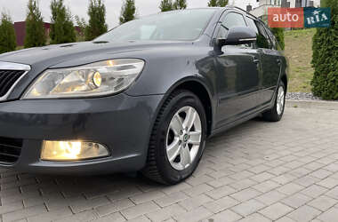 Универсал Skoda Octavia 2012 в 