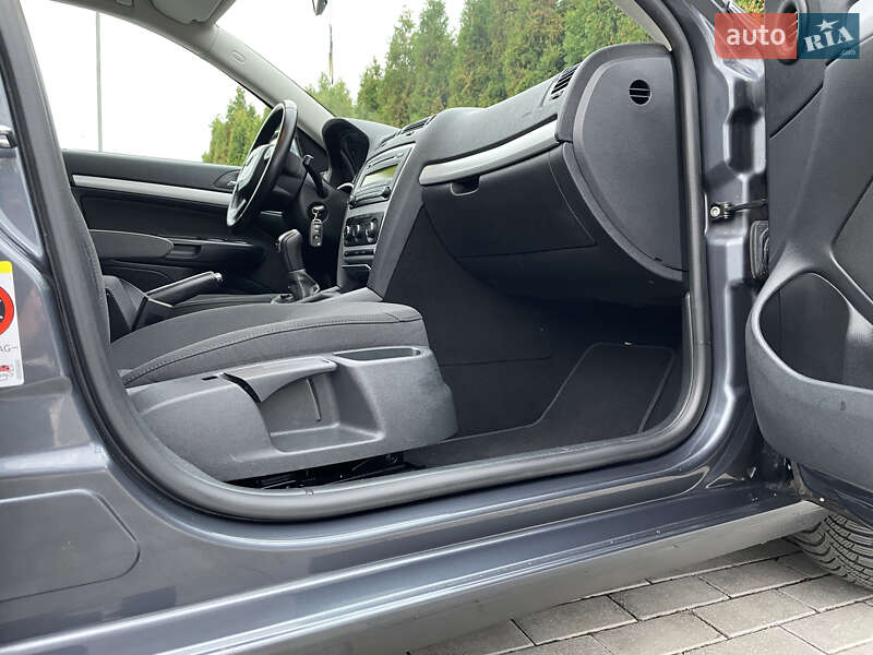 Універсал Skoda Octavia 2012 в Рівному