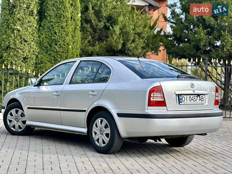 Лифтбек Skoda Octavia 2004 в Кропивницком