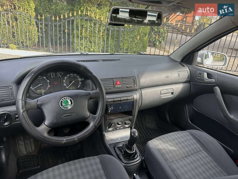 Лифтбек Skoda Octavia 2004 в Кропивницком