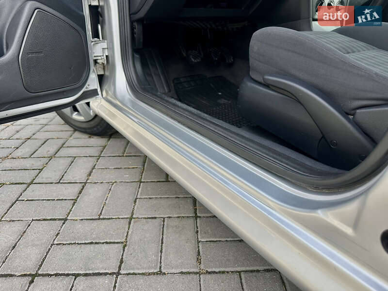 Лифтбек Skoda Octavia 2004 в Кропивницком