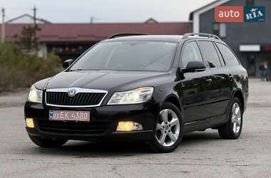 Универсал Skoda Octavia 2011 в Звягеле