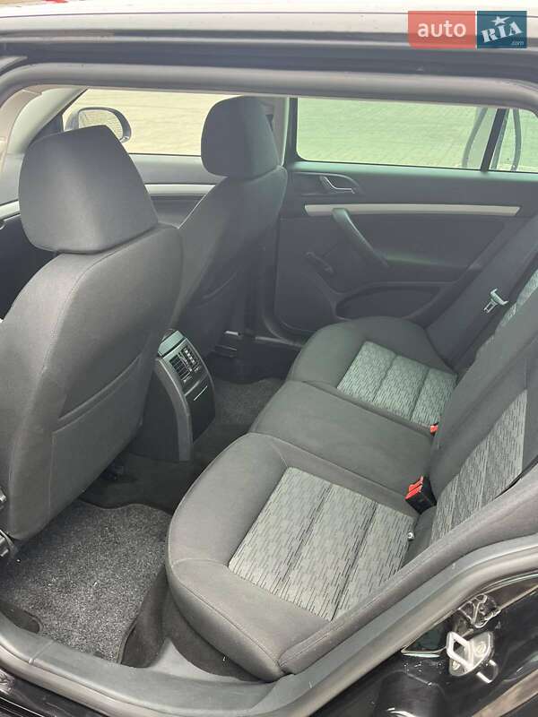 Универсал Skoda Octavia 2012 в Ровно