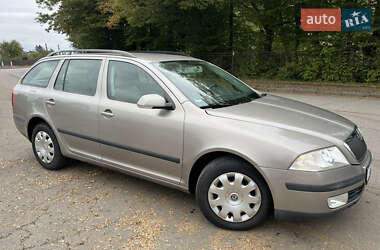 Лифтбек Skoda Octavia 2006 в 