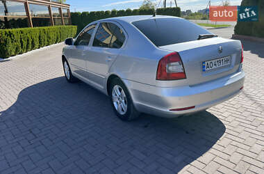 Лифтбек Skoda Octavia 2010 в Виноградове