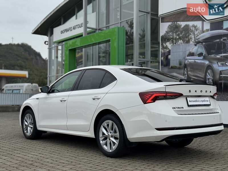 Лифтбек Skoda Octavia 2023 в Мукачево