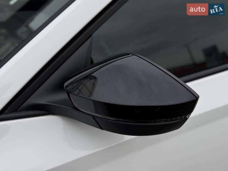Лифтбек Skoda Octavia 2023 в Мукачево