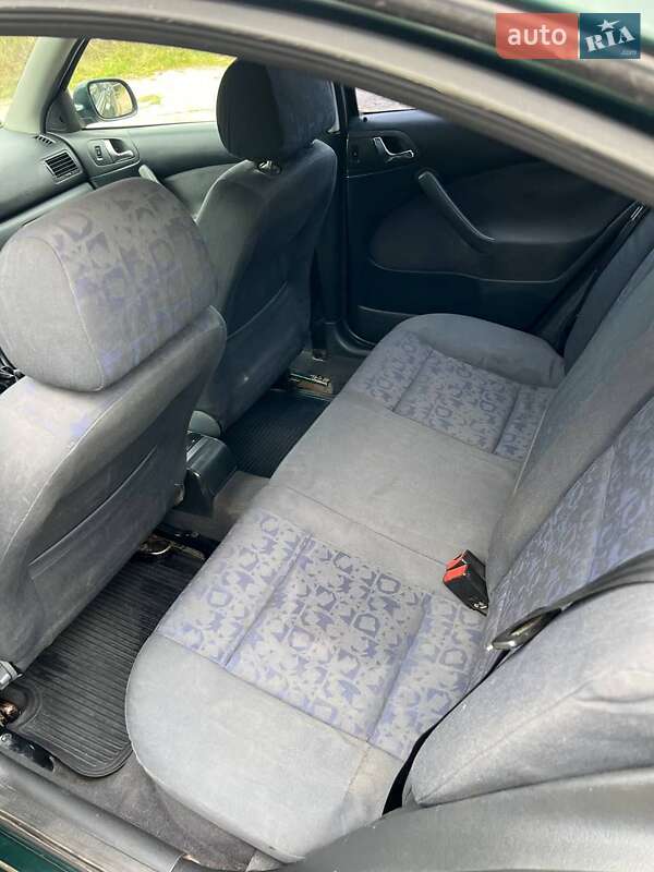 Лифтбек Skoda Octavia 2000 в Чернигове