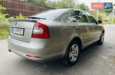 Лифтбек Skoda Octavia 2011 в 