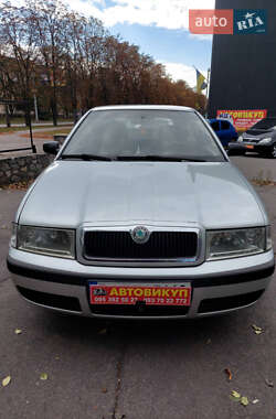 Лифтбек Skoda Octavia 2004 в 