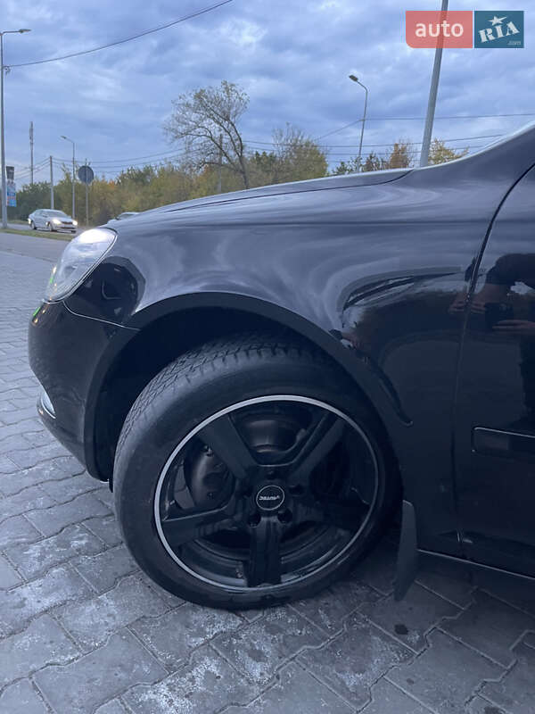 Универсал Skoda Octavia 2011 в Полтаве фото 13 Универсал Skoda Octavia 2011 в Полтаве