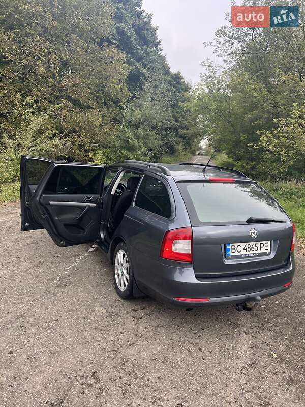 Универсал Skoda Octavia 2010 в Калуше