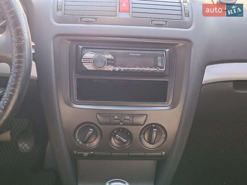 Лифтбек Skoda Octavia 2007 в Харькове