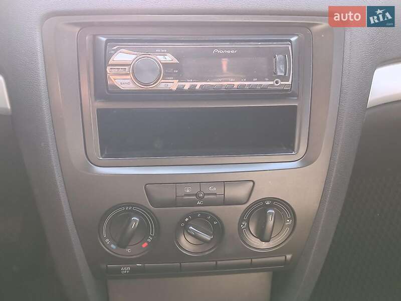 Лифтбек Skoda Octavia 2007 в Харькове