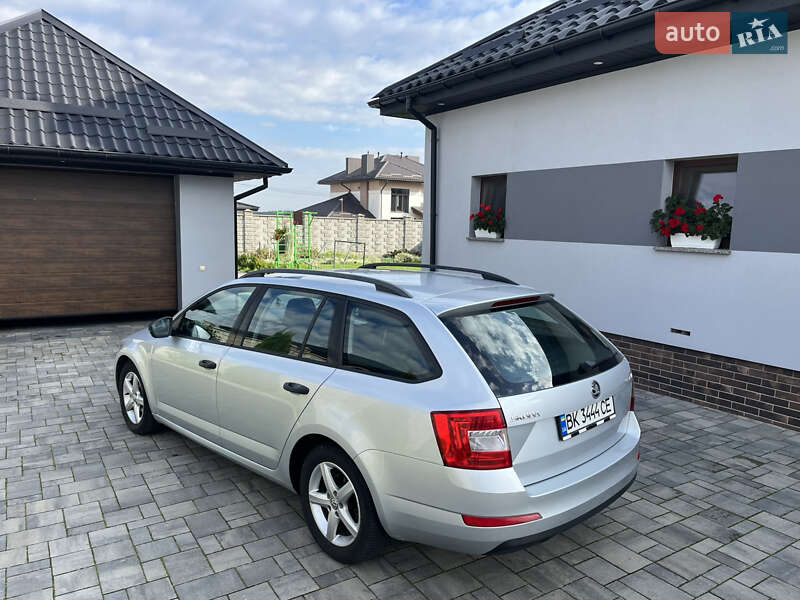 Універсал Skoda Octavia 2015 в Рівному