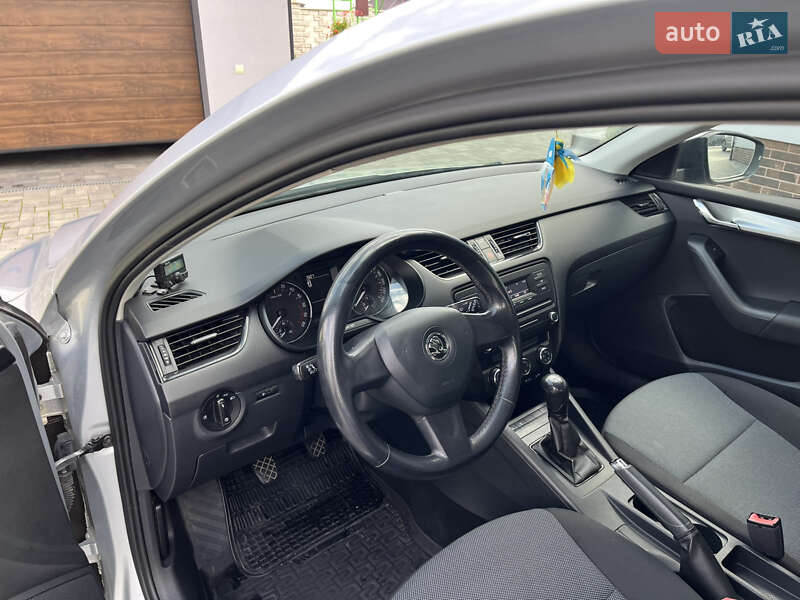 Універсал Skoda Octavia 2015 в Рівному
