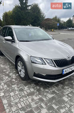 Лифтбек Skoda Octavia 2018 в Корсуне-Шевченковском