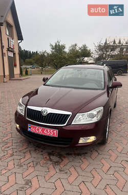 Универсал Skoda Octavia 2010 в Надворной