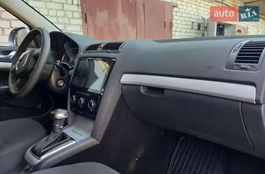 Лифтбек Skoda Octavia 2012 в 