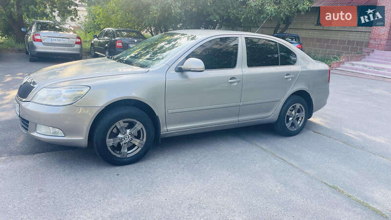 Лифтбек Skoda Octavia 2010 в Виннице