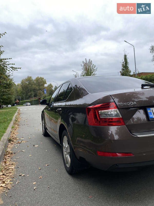 Лифтбек Skoda Octavia 2016 в Киеве