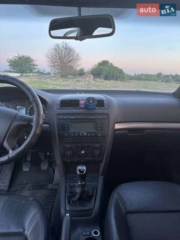 Ліфтбек Skoda Octavia 2005 в Балаклії