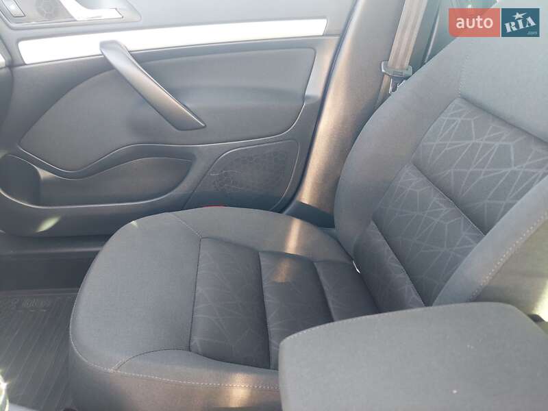 Універсал Skoda Octavia 2011 в Львові фото 29 Універсал Skoda Octavia 2011 в Львові