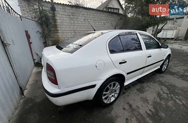 Лифтбек Skoda Octavia 2002 в 