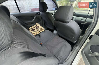 Лифтбек Skoda Octavia 2002 в 