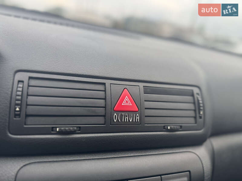 Лифтбек Skoda Octavia 2008 в Ровно