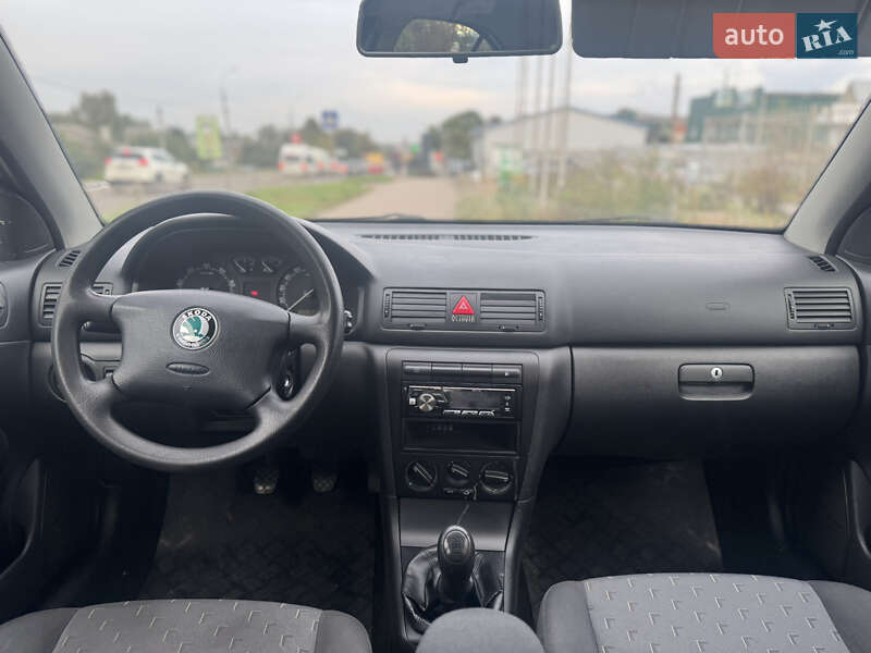 Лифтбек Skoda Octavia 2008 в Ровно