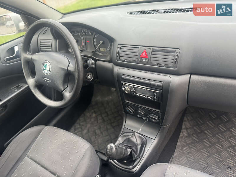 Лифтбек Skoda Octavia 2008 в Ровно